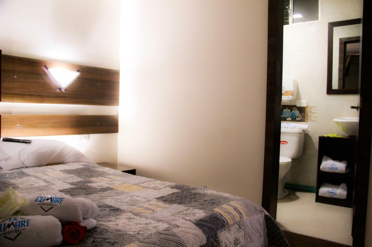 Hotel La Cumbre บาญอส ภายนอก รูปภาพ