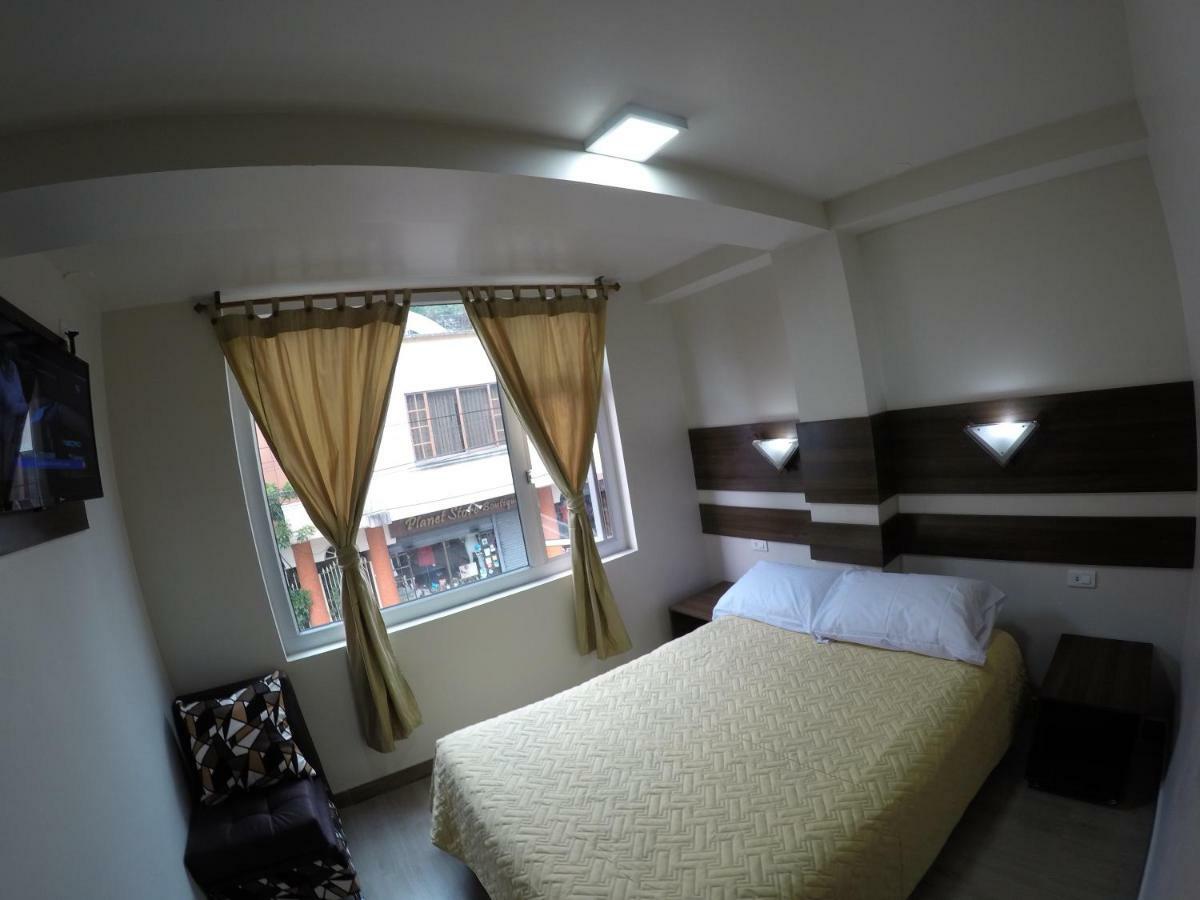 Hotel La Cumbre บาญอส ภายนอก รูปภาพ